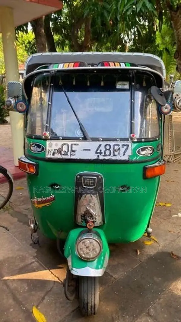 Bajaj RE 2006