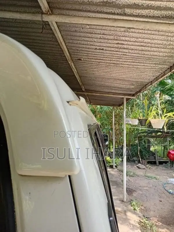 Nissan Caravan 1995