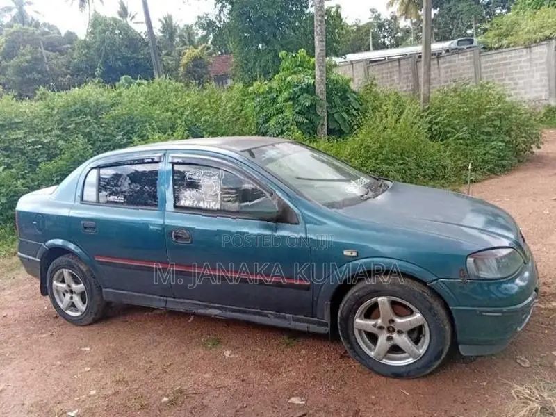 Opel Astra 2000