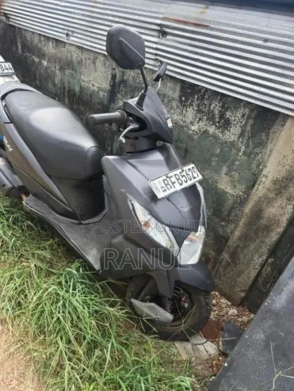 Honda Dio 2017