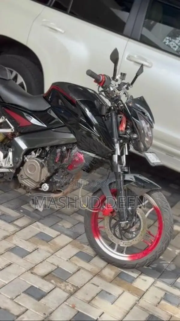 Bajaj Pulsar NS200 2016