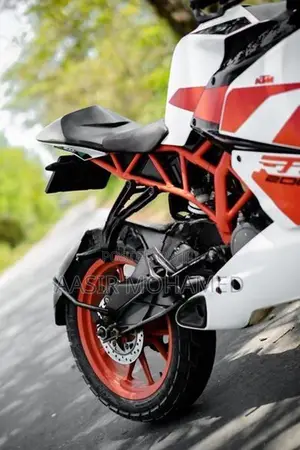 KTM RC 200 2019