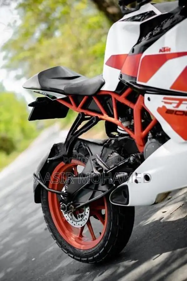 KTM RC 200 2019