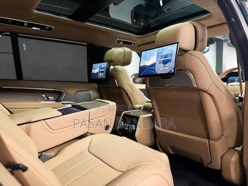 Land Rover Range COM+ 2025