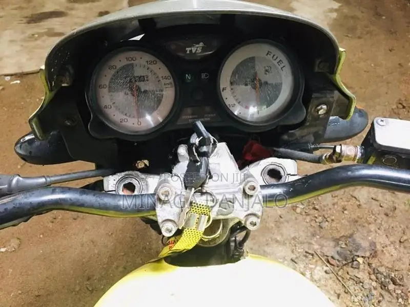 TVS Victor 2005