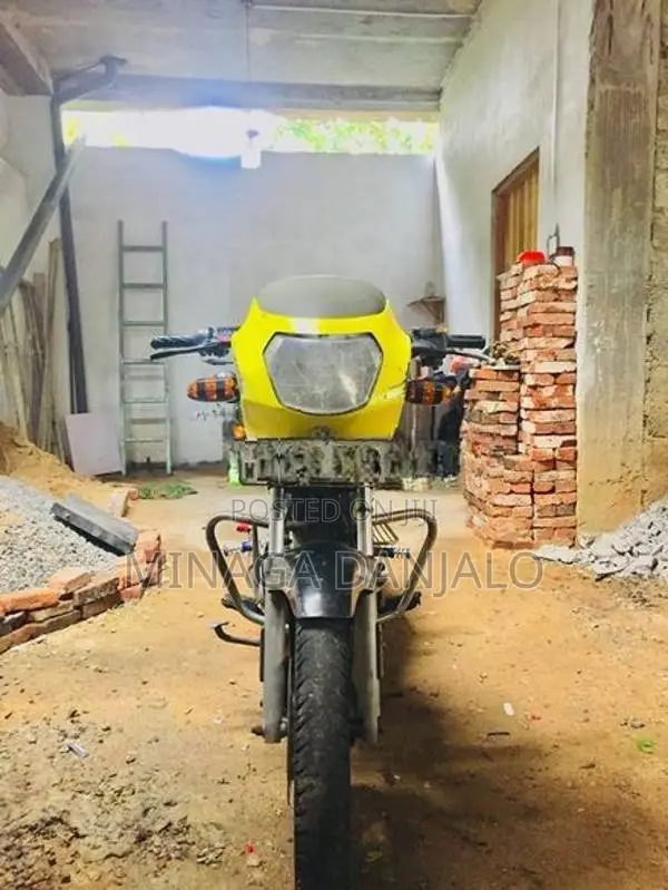 TVS Victor 2005