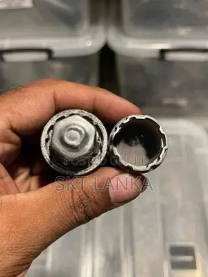 Genuine Range Rover Vogue 2019 Alloy Wheel Bolts Velar Sport Defender