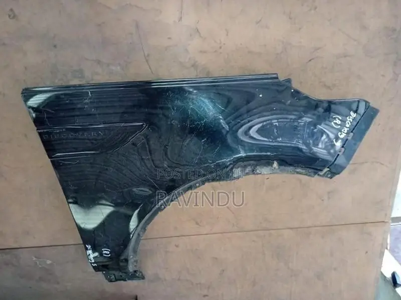 Discovery 5 Fender RHS