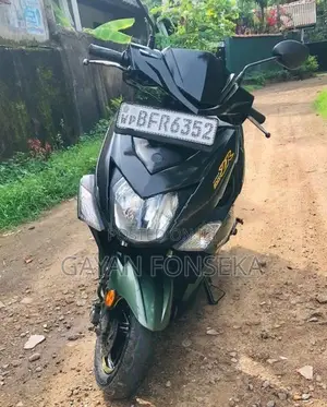 Yamaha Ray ZR 2018