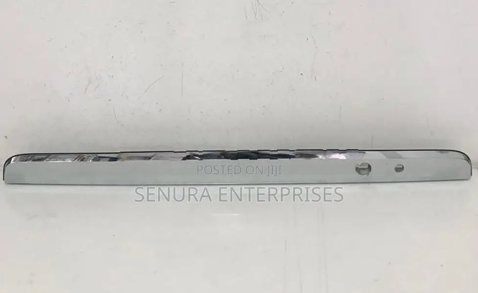 Toyota Hiace KDH200 Rear Garnish