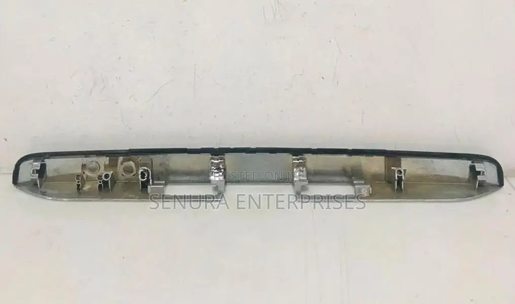 Toyota Hiace KDH200 Rear Garnish