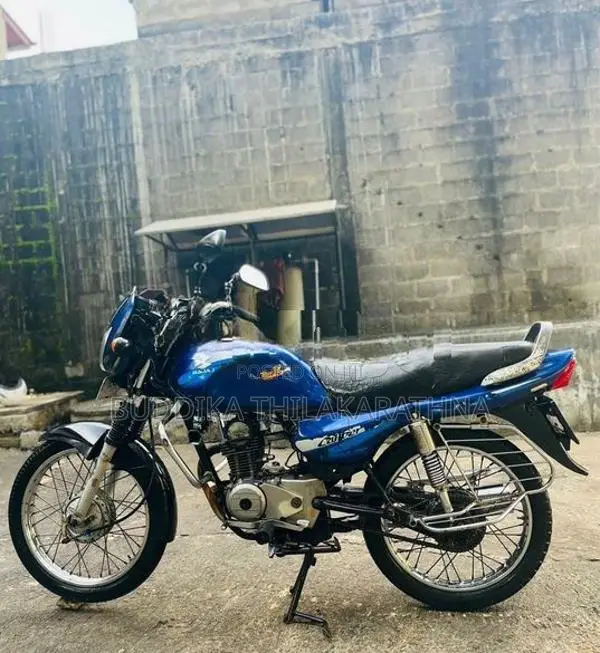 Bajaj Caliber MA- 2243 2004