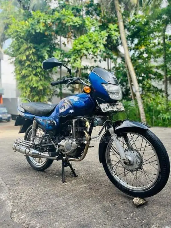 Bajaj Caliber MA- 2243 2004