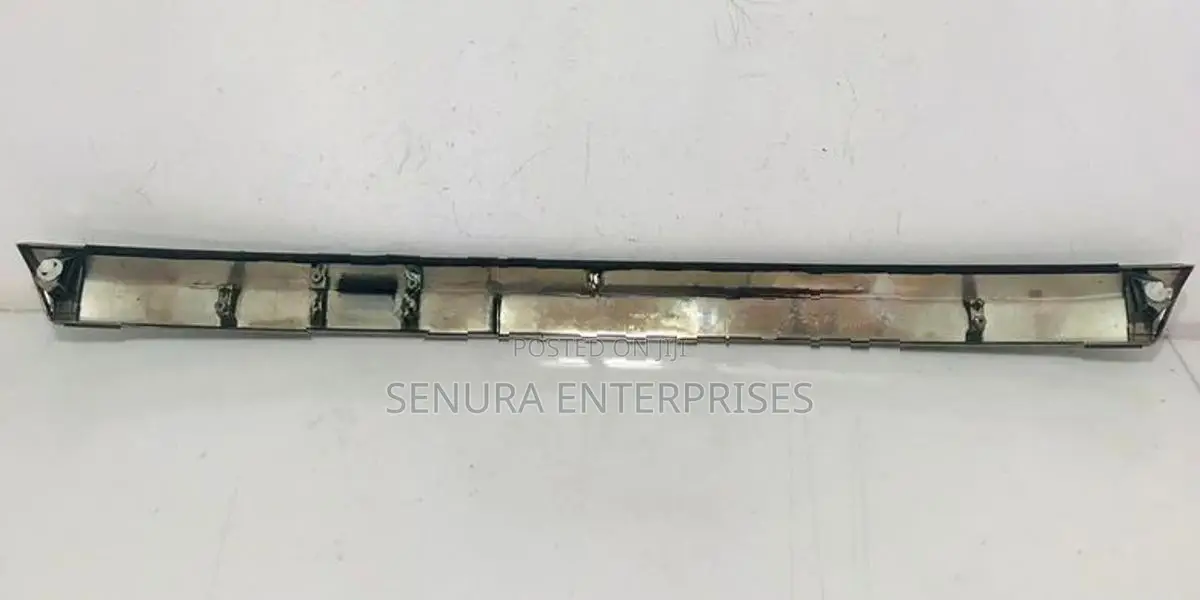 Honda Odyssey RB5 Rear Door Center Garnish