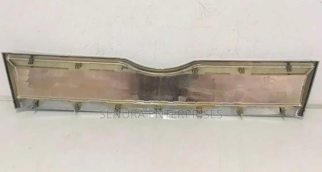 Daihatsu Hijet S500P Front Grille