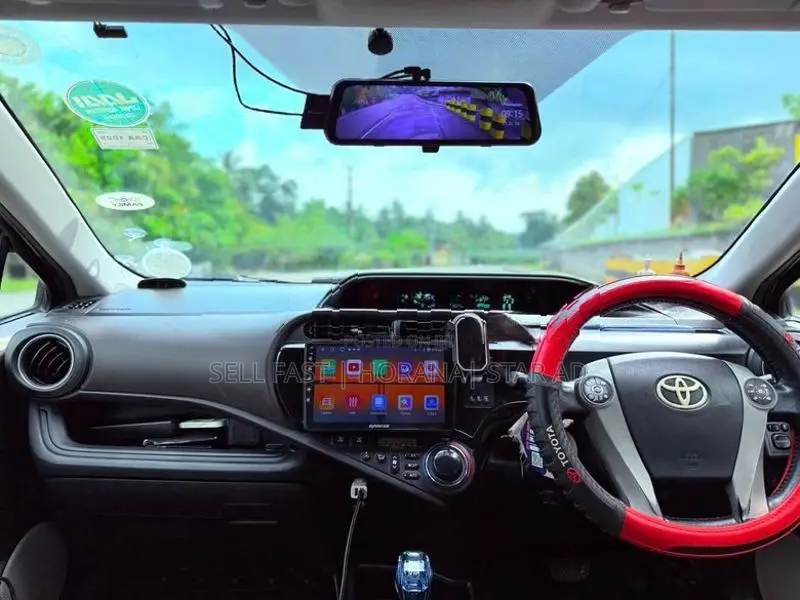 Toyota Aqua 2012