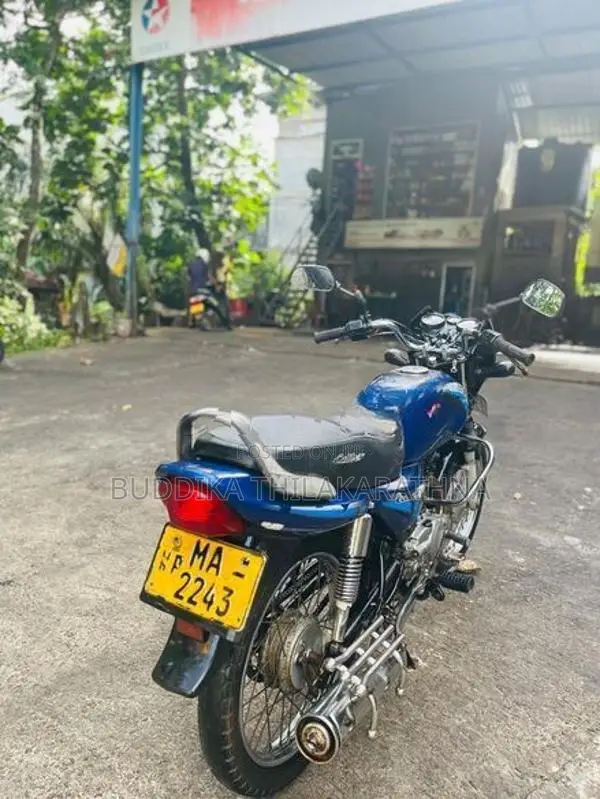 Bajaj Caliber MA- 2243 2004