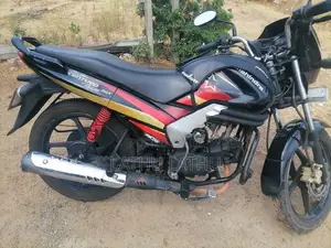 Mahindra Centuro 2019