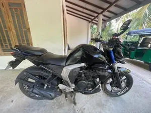 Yamaha FZs V2 2016