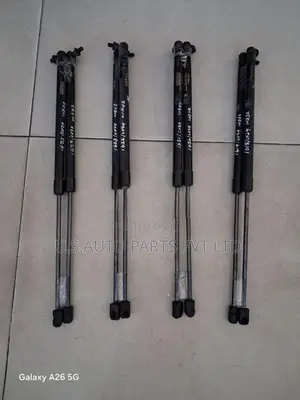 Suzuki Baleno WB42S Dicky Door Shocks Set