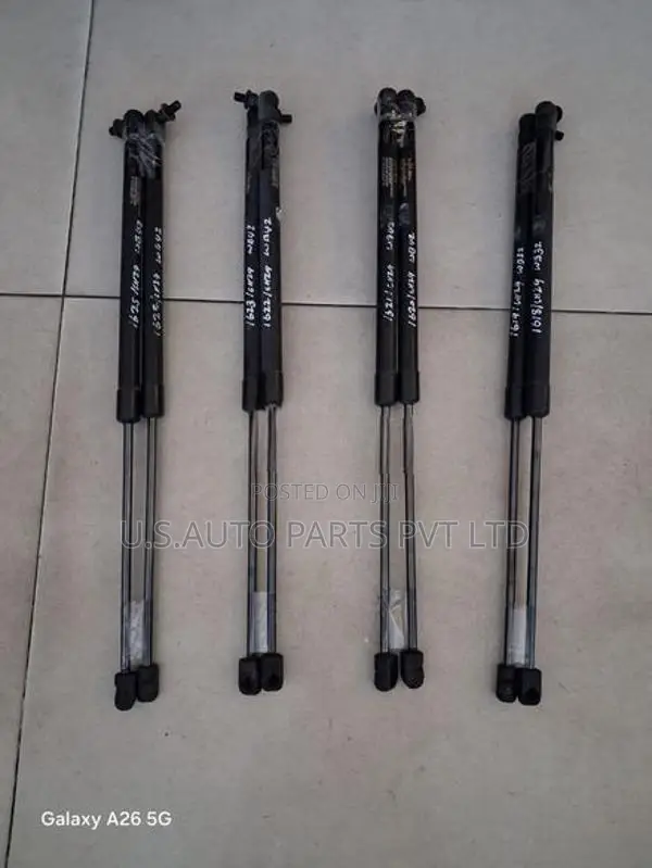 Suzuki Baleno WB42S Dicky Door Shocks Set