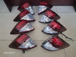 Honda Vezel RU3 Tail Lamp Set