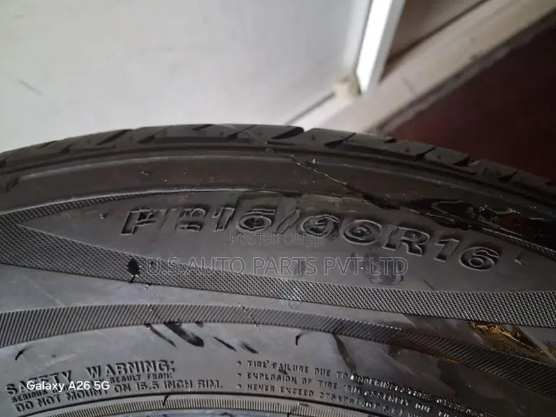 Honda Vezel RU3(X Grade) 215/60/16 Japan Tire Set