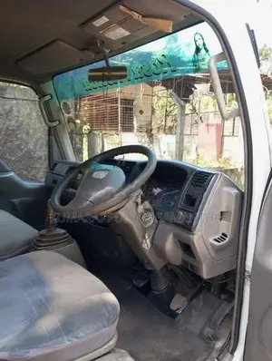 Mazda Titan 2005