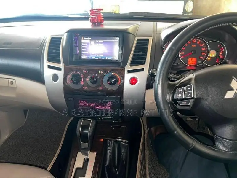 Mitsubishi Montero Sport 2.5Diesel 2nd 2012