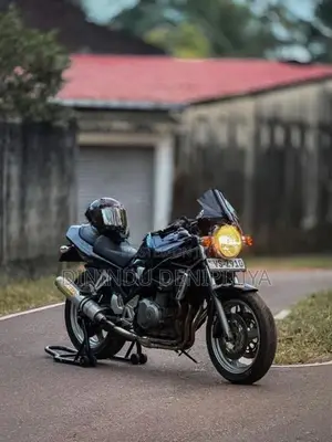 Suzuki Bandit 400s 2000