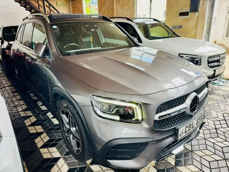 Mercedes Benz GLB 200 AMG Premium Plus 2020
