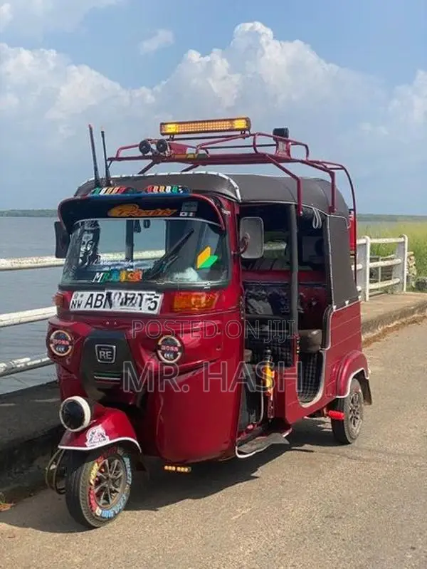 Bajaj RE Three Wheeler 2016