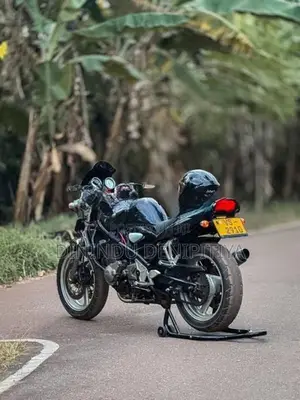 Suzuki Bandit 400s 2000