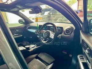 Mercedes Benz GLB 200 AMG Premium Plus 2020