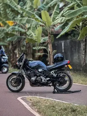 Suzuki Bandit 400s 2000