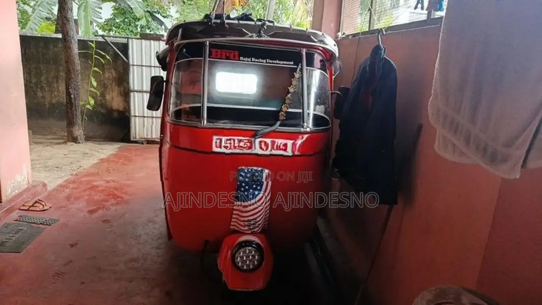 Bajaj RE 1980