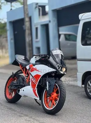 KTM RC 200 2018