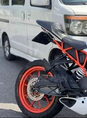 KTM RC 200 2018