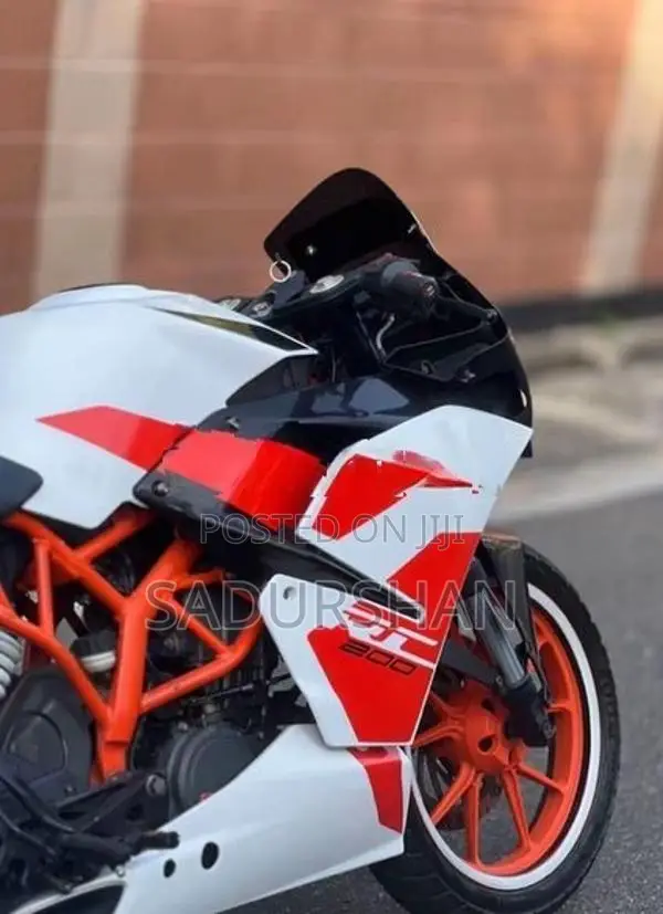 KTM RC 200 2018