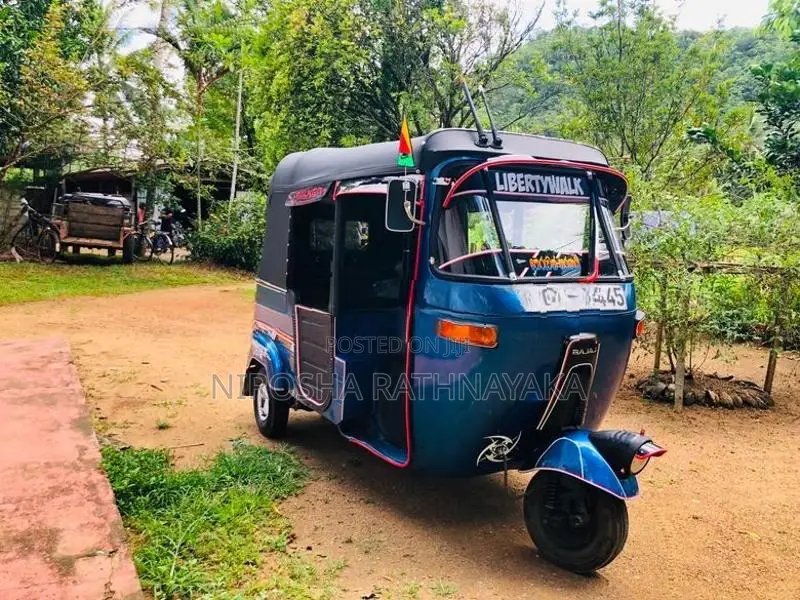 Bajaj RE 2009