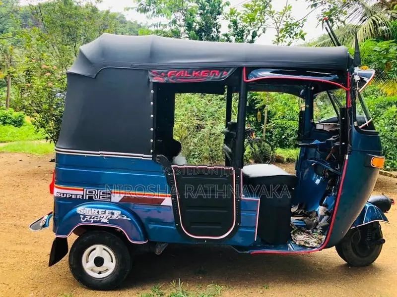 Bajaj RE 2009