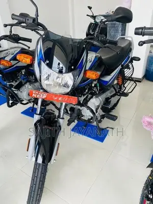 Bajaj CT100 2026
