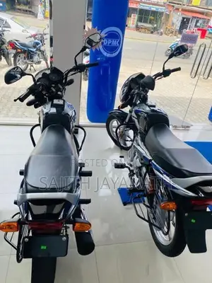 Bajaj CT100 2026