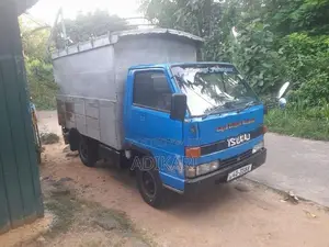 Isuzu Elf 1980