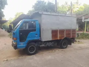 Isuzu Elf 1980