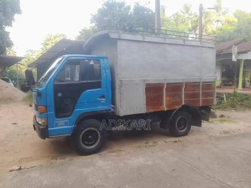 Isuzu Elf 1980