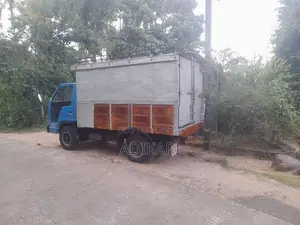 Isuzu Elf 1980