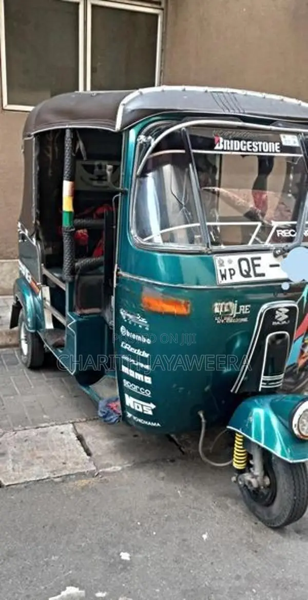 Bajaj RE 2006