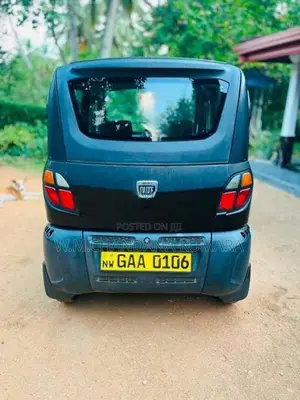 Bajaj Qute 2018