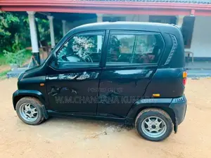 Bajaj Qute 2018